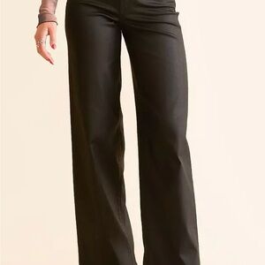 Logan High-Rise Dar Jeans by Hidden Jeans. 25